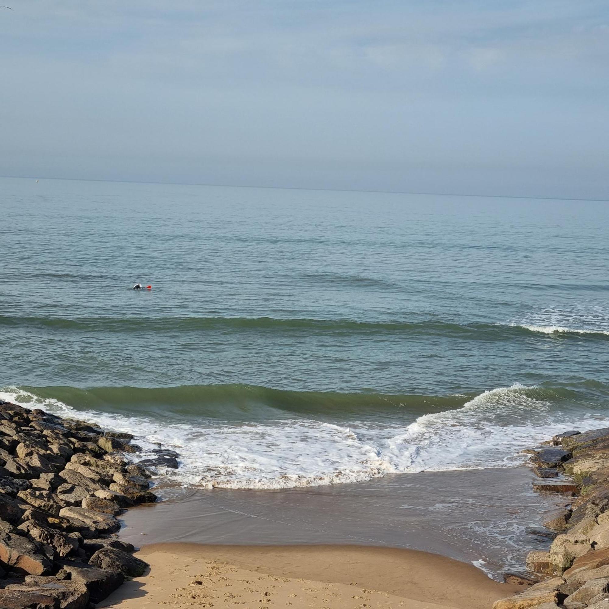 Sea Escape The Tardiis Beachfront Location Aberavon Beach Sea Views Driveway Parking Порт-Толбот Экстерьер фото